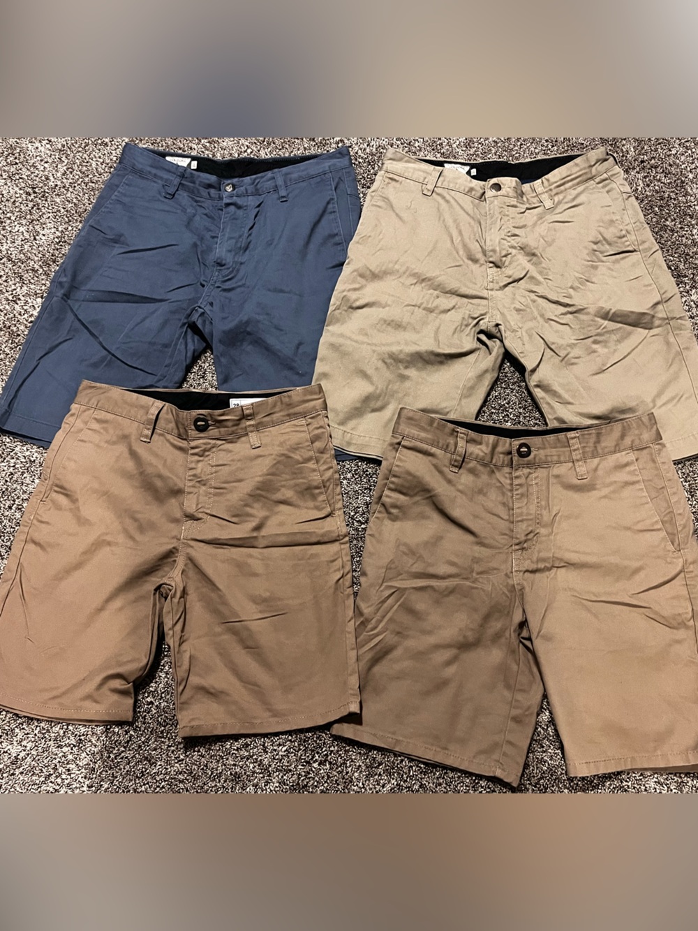 Volcom Boys Sz 28 Chino Shorts